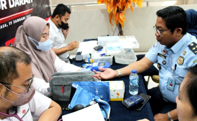 Sambut HBI Ke-73, Imigrasi Depok Gelar Donor Darah