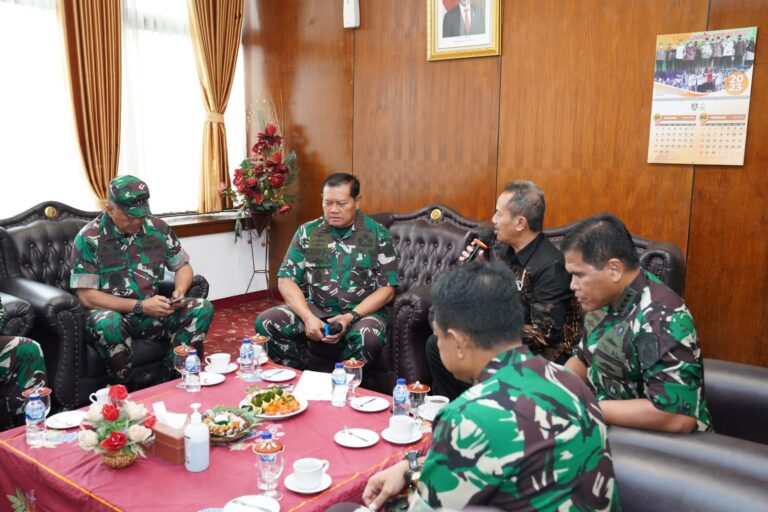 Kunjungi Pemkot Magelang, Yudo Margono Cek Aset Milik TNI
