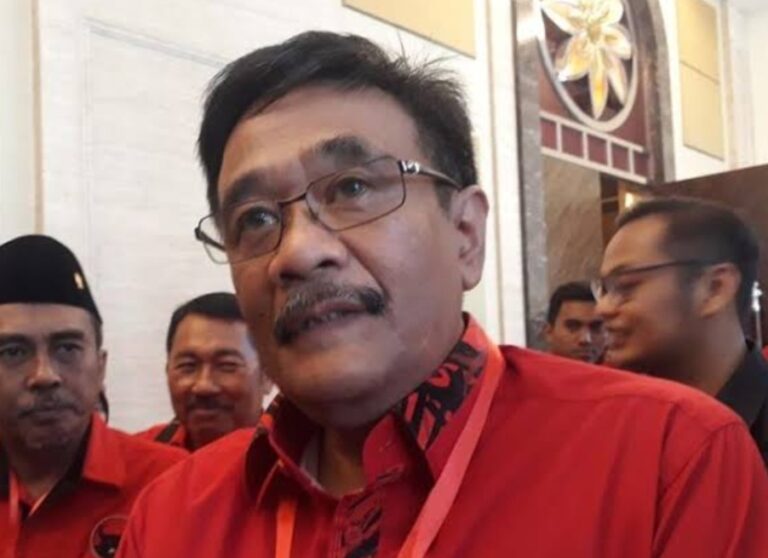 Suara Nyaring PDIP Desak Jokowi Copot Menteri dari Nasdem