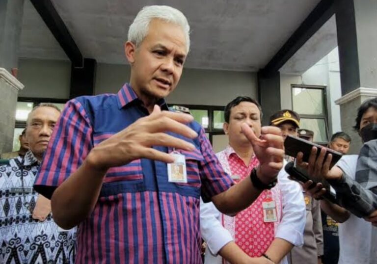 Ganjar Maksimalkan Seluruh Sumber Daya untuk Kebutuhan Korban Banjir