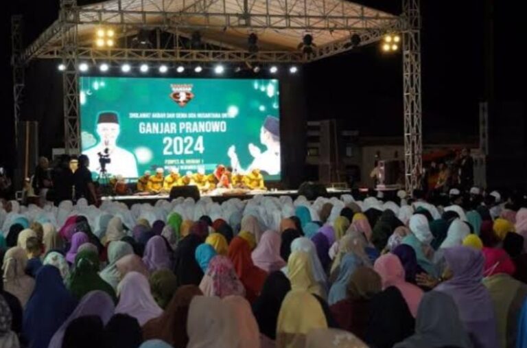 Ribuan Warga Ikuti Sejuta Doa Satu Harapan untuk Ganjar Pranowo