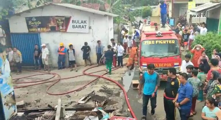 Gegara Ini, Agen Sembako di Cipayung Depok Terbakar