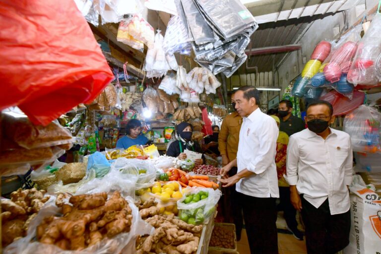 Presiden Jokowi Pastikan Pasokan Beras Bertambah dari Panen Raya