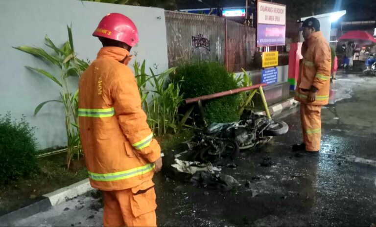 Motor Suzuki Terbakar di Bojongsari Depok, Pemiliknya Masih Misterius