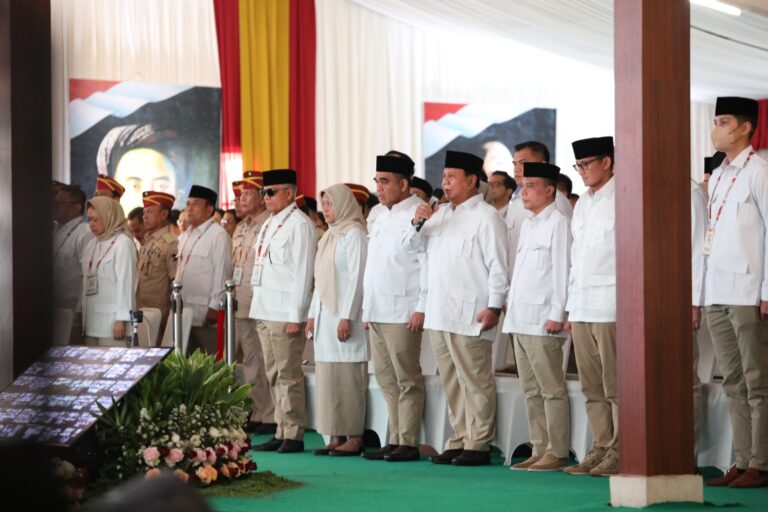 Prabowo dan Jokowi Saling Puji di HUT ke-15 Partai Gerindra
