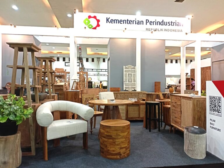 IKM Furnitur dan Kerajinan Tembus Pasar AS Hingga Inggris