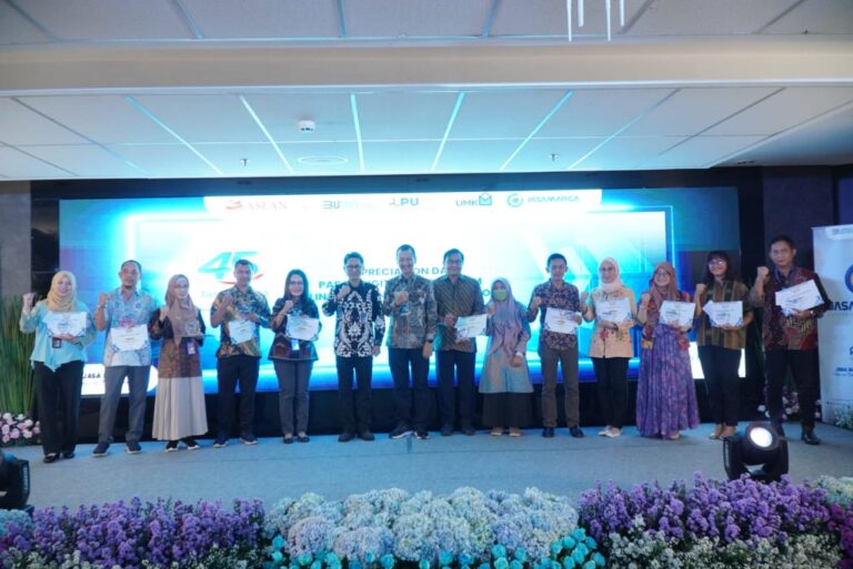 Jasa Marga Beri Apresiasi kepada Karyawan untuk Transaksi Melalui Platform Pasar Digital UMKM