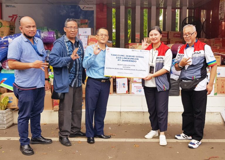 Jamkrindo Cepat Tanggap Kirim Bantuan ke Plumpang dan Natuna