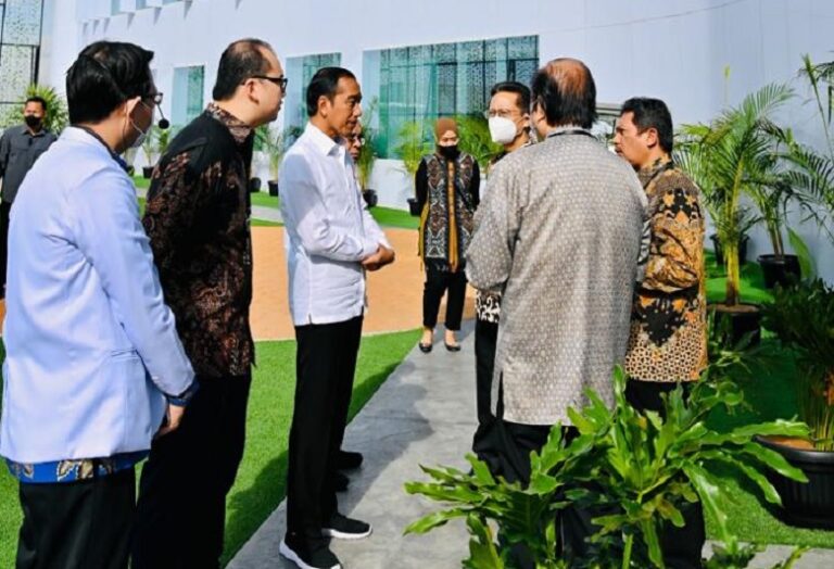 Gara-gara ini, Jokowi Sebut RI Kehilangan Devisa Rp165 Triliun