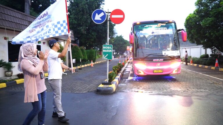 Jasa Marga Antarkan 839 Pemudik ke Kampung Halaman Melalui Program Mudik Dinanti, Mudik di Hati Bersama BUMN 2023