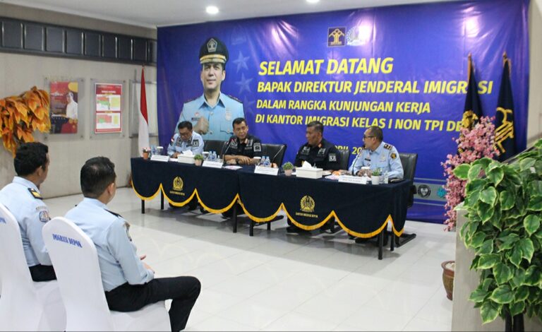 Dirjen Silmy Minta Satker di Jabar Tiru Layanan di Imigrasi Depok