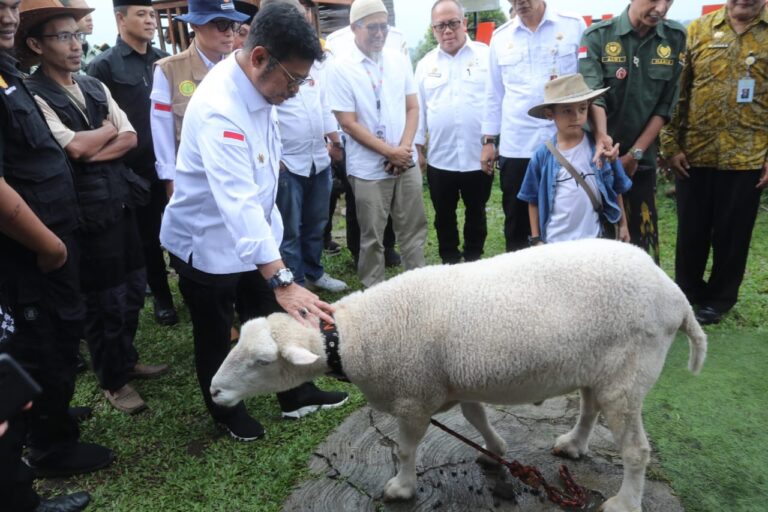 Mentan SYL Ajak Para Peternakan di Kabupaten Bogor Penuhi Kebutuhan Daging Lokal