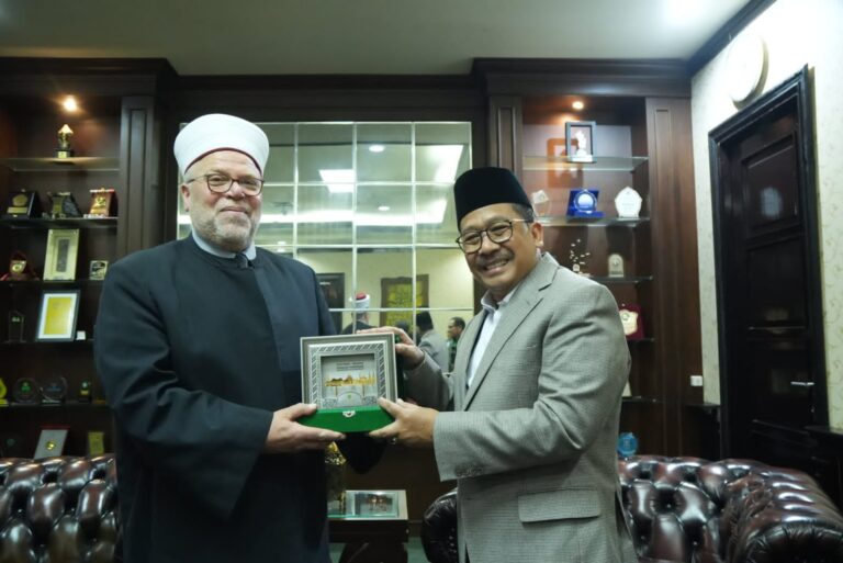 Wamenag: Pesantren dan Perguruan Tinggi di Indonesia Terbuka untuk Pelajar Palestina