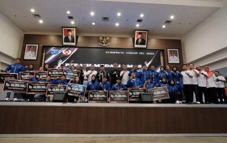 Ratusan Atlet Kota Depok Dapat Imbal Prestasi, Totalnya Capai Rp 4,17 Miliar