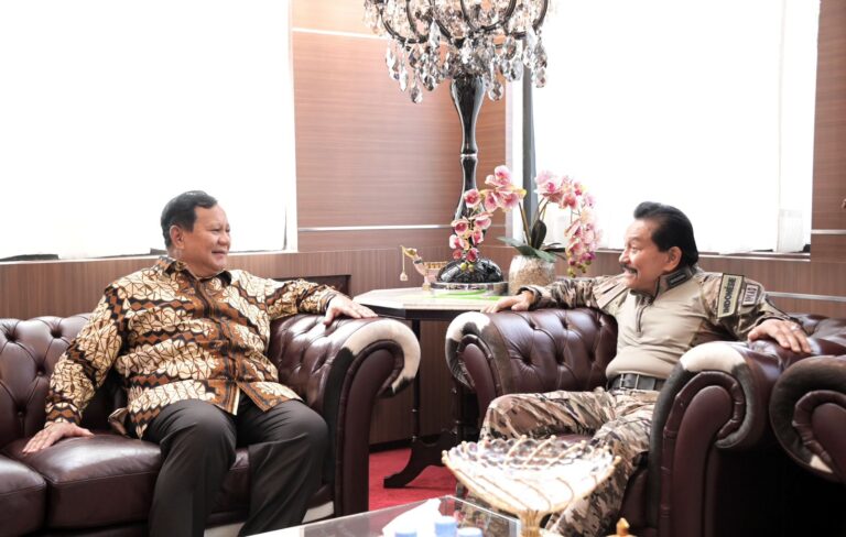 Prabowo Silaturahmi Lebaran ke Sesepuh TNI, Ada Hendropriyono Hingga Wiranto