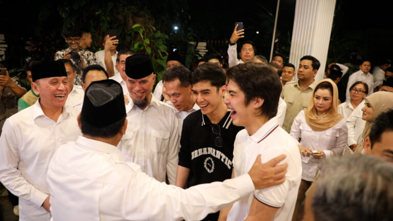 Al Ghazali dan El Rumi Gabung Gerindra, Prabowo: Ini Kekuatan Baru