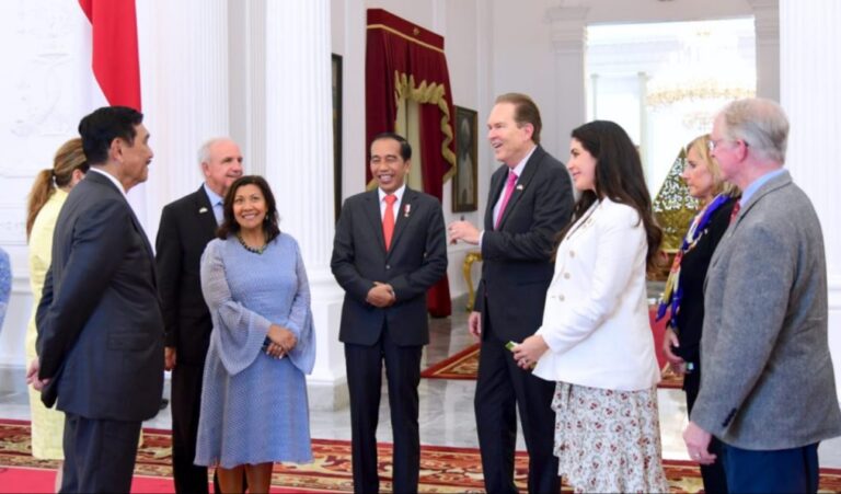Presiden Jokowi Terima Kunjungan Kongres AS, Bahas Kemitraan dan Kerja Sama Ekonomi