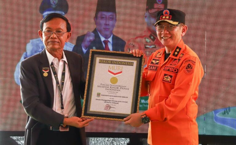 Kabupaten Bekasi Pecahkan Rekor MURI Simulasi Evakuasi Bencana