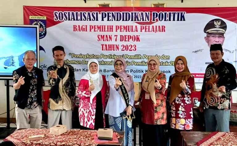 Tingkatkan Partisipasi Pemilih Pemula, Pemkot Depok Sosialisasikan Pendidikan Politik ke Sekolah