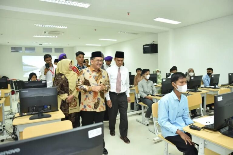 Pantau UM-PTKIN, Wamenag: Harus Obyektif dan Profesional