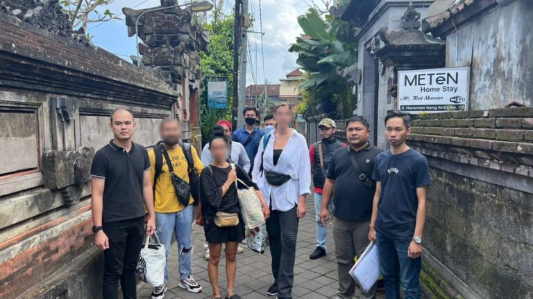 Imigrasi Tangkap 3 WNA Rusia yang Berperilaku Tak Senonoh