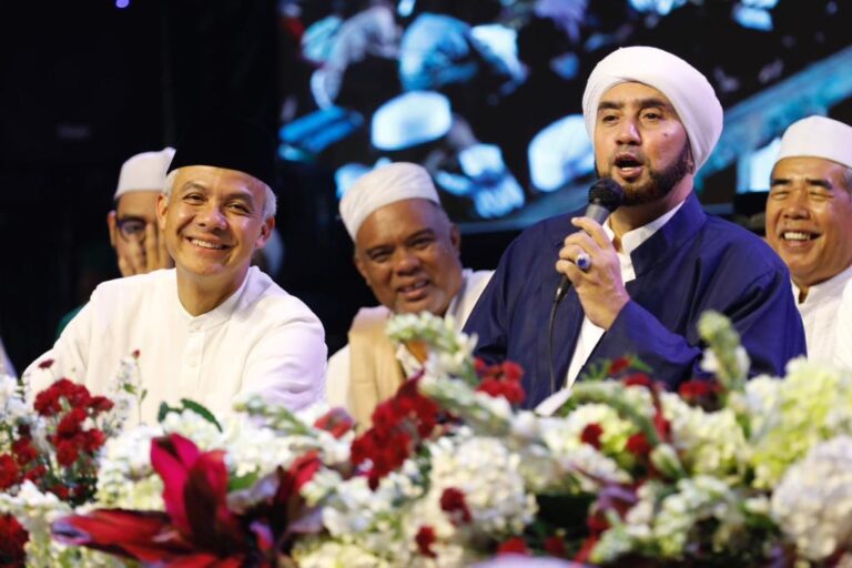 10 Tahun Jateng Bersholawat, Ganjar: Semoga Menyejukkan Bangsa