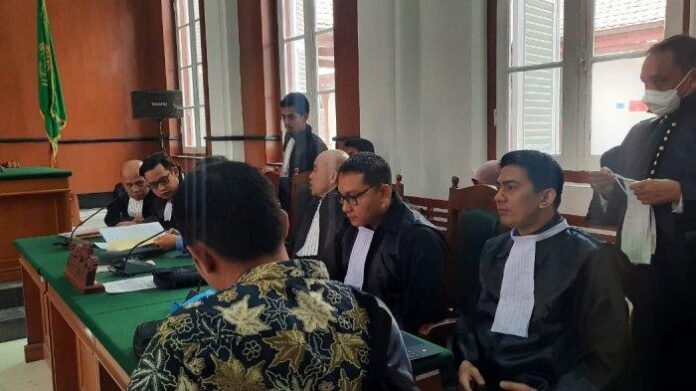 Sidang lanjutan kasus dugaan korupsi Perusahaan Daerah Air Minum (PDAM) Makassar Tahun Anggaran 2017-2019 di Pengadilan Negeri Makassar pada Senin (22/5/2023)