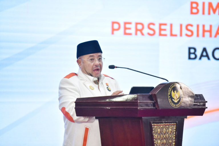 Sekjen PKS: Sikap Cawe-cawe Jokowi Kurang Baik untuk Demokrasi
