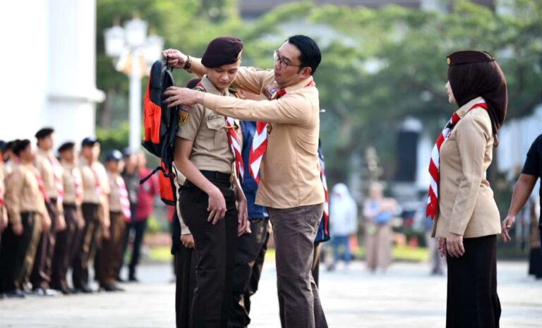 Lepas Ratusan Pramuka ke Korsel, Ridwan Kamil: Kita Punya 400 Lebih Air Terjun