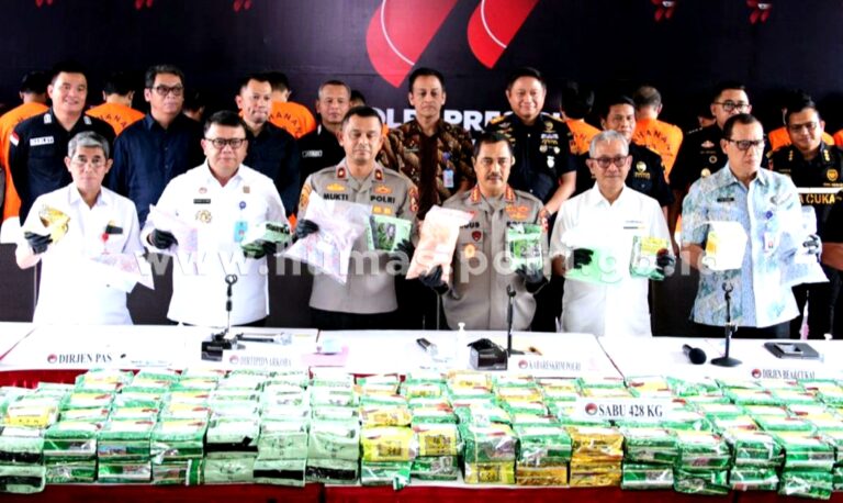 Polisi Ungkap Peredaran 428 Kg Sabu-162 Ribu Ekstasi, 13 Orang Ditangkap