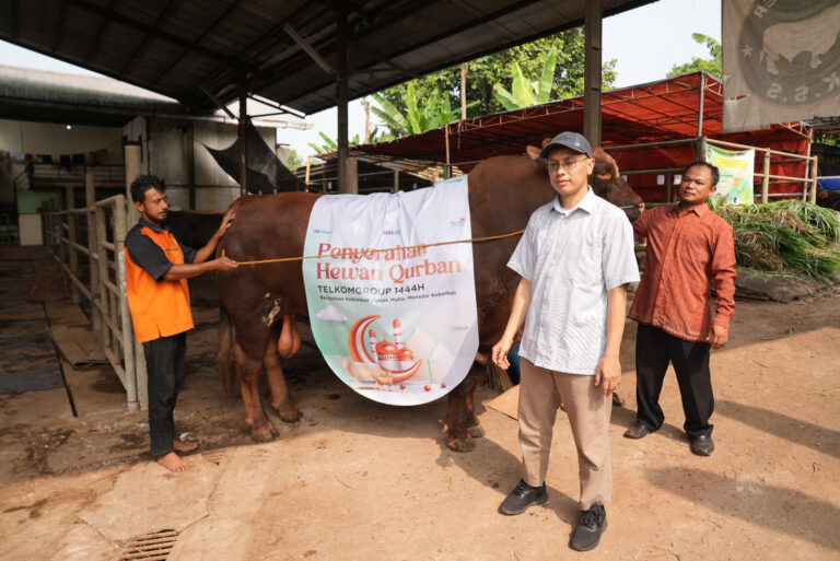 Gandeng LazisNU dan LazisMU, TelkomGroup Salurkan 1.091 Hewan Kurban pada Iduladha 1444 H
