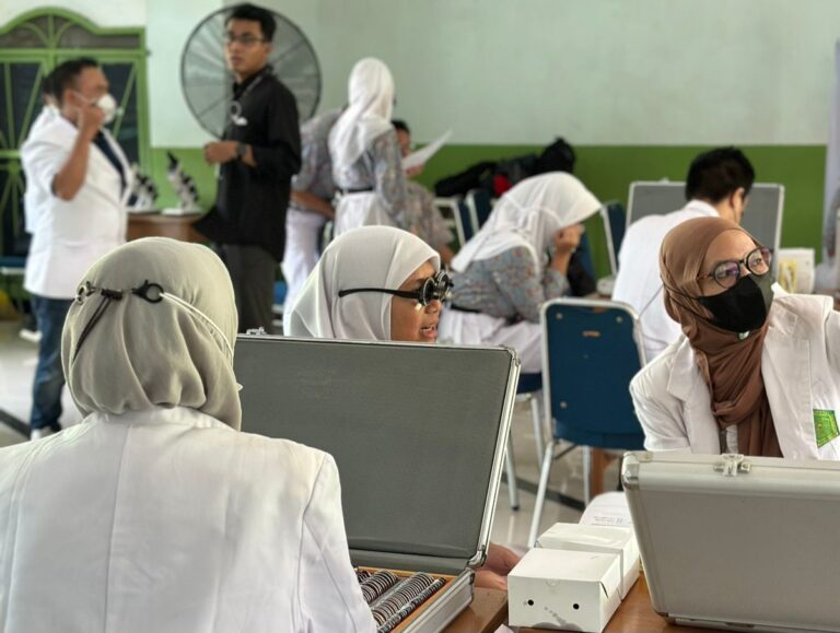 Semarak Milad dan Hari Anak, PPNA Gelar Skrining Kesehatan Mata dan Telinga