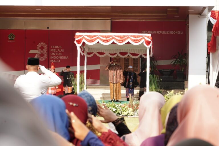 Pesan Menag Yaqut pada Upacara Kemerdekaan HUT RI ke-78: Siapkan Kualitas SDM, Jaga Kerukunan untuk Kepercayaan Internasional