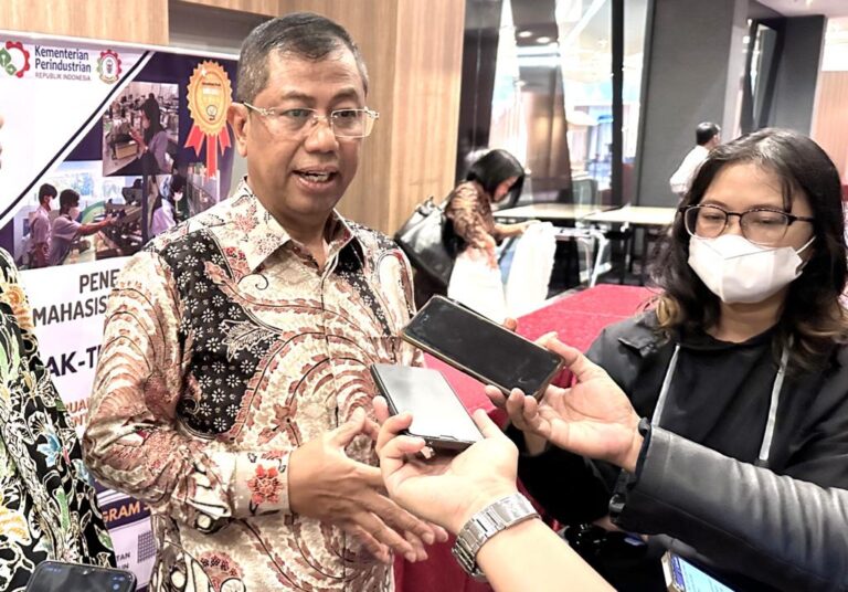 Gembleng SDM Terampil, Kemenperin Bangkitkan Kinerja Industri Tekstil