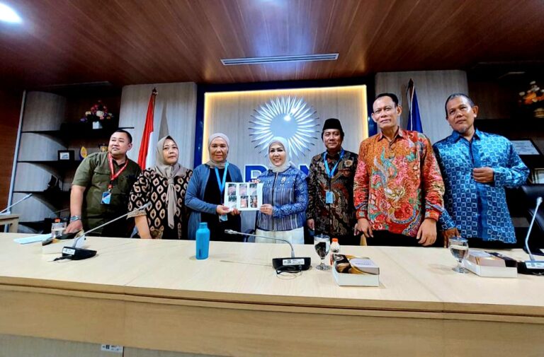 Anggota DPR Intan Fauzi Advokasi Keluhan Warga Depok Soal Tangki Air PDAM Tirta Asasta