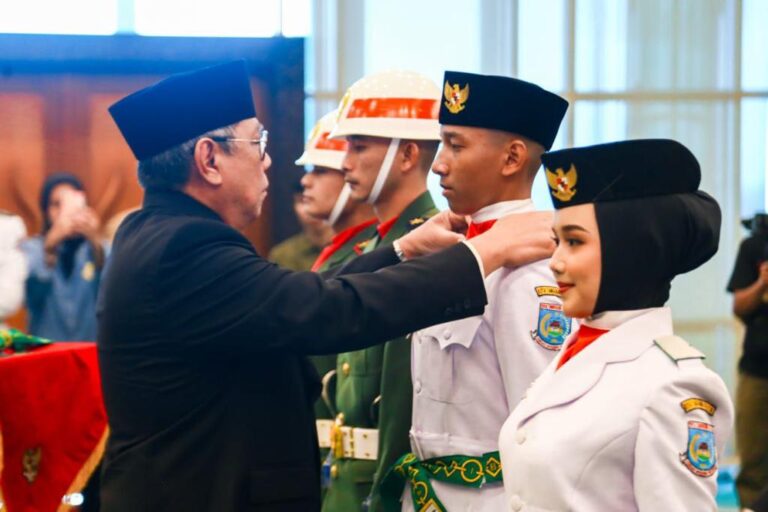 Wali Kota Benyamin Kukuhkan 50 Anggota Paskibraka HUT ke-78 RI Tingkat Kota Tangsel