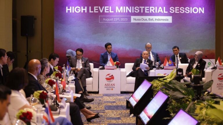 Permodalan Koperasi dan UKM Indonesia Faktor Penting Ditengah Peluang Bisnis Inklusif di ASEAN