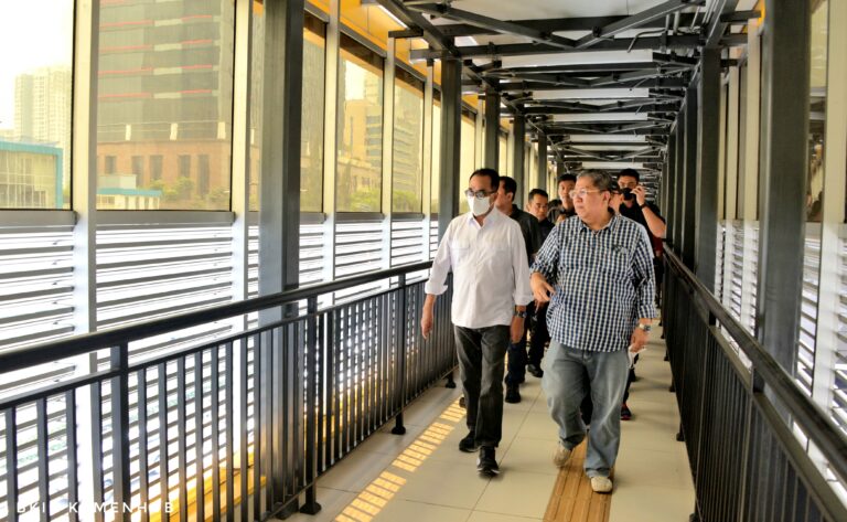 Jelang Diresmikan Presiden Jokowi, Menhub Budi Karya Cek Kesiapan LRT Jabodebek