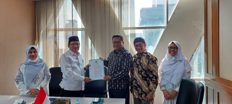 Tingkatkan Kredibilitas Lembaga, Kemenag RI Perbarui SK LAZ Sinergi Foundation