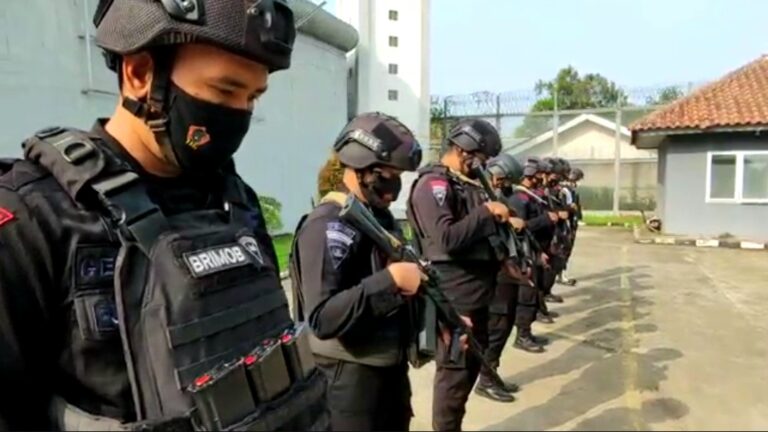 Dijaga Brimob Bersenjata Lengkap, Lapas Gunung Sindur Lakukan Pengamanan Berlapis