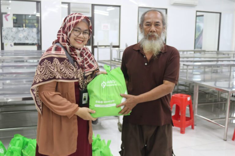 Kolaborasi Ina Cookies Salurkan Zakat Luaskan Manfaat bersama Sinergi Foundation