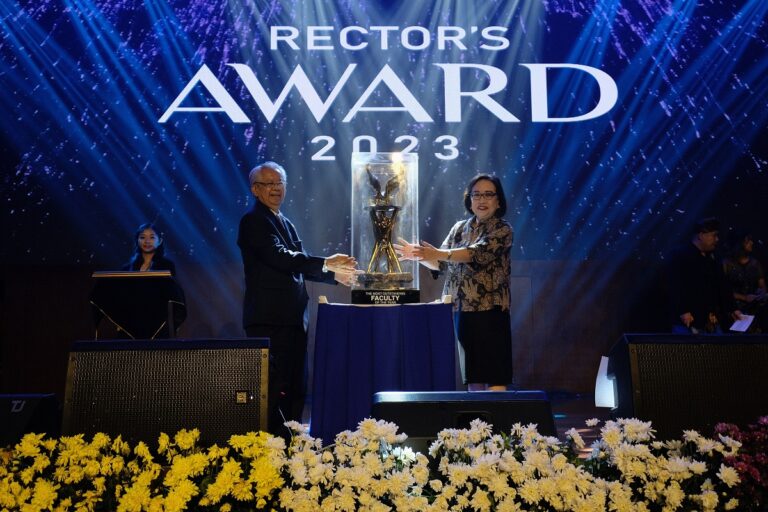 UPH Awards 2023: Buktikan Keunggulan, Jumlah Prestasi Mahasiswa UPH Naik 100 Persen