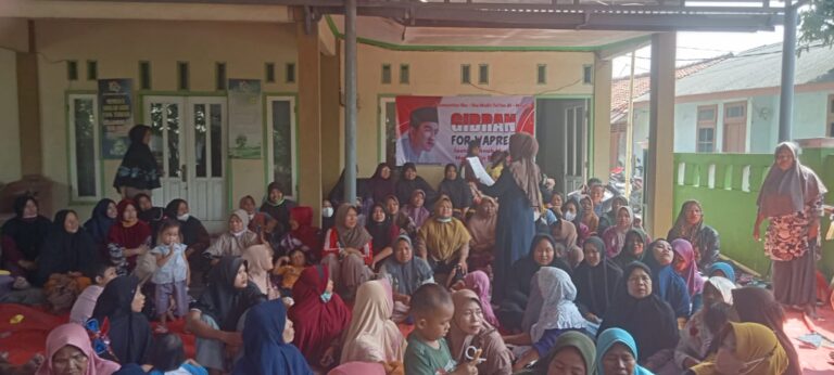 Emak-emak Majelis Ta’lim Al Mughni Deklarasi Dukung Gibran