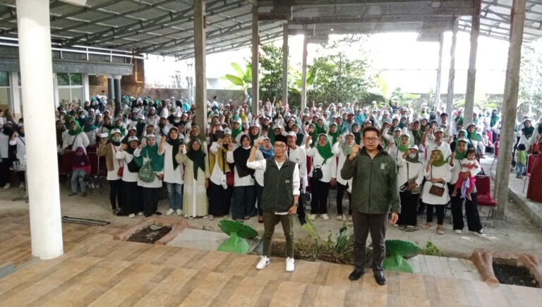Emak-Emak Basis PKB Deklarasi Menangkan AMIN