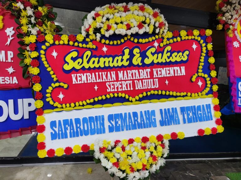 Menarik Diantara Ratusan Bunga Papan Ucapan Selamat di Kementan