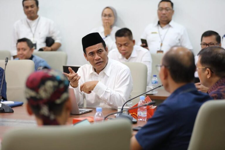 Langsung Kerja, Mentan Amran Fokus Tingkatkan Produksi Komoditas Strategis