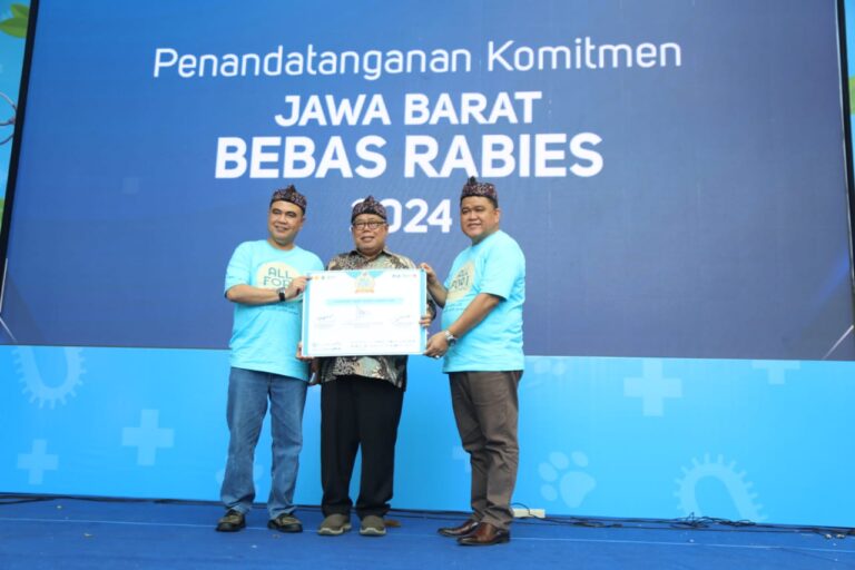 Menuju Indonesia Bebas Rabies 2030, Kementan Gelar Vaksinasi Serentak di Seluruh Indonesia