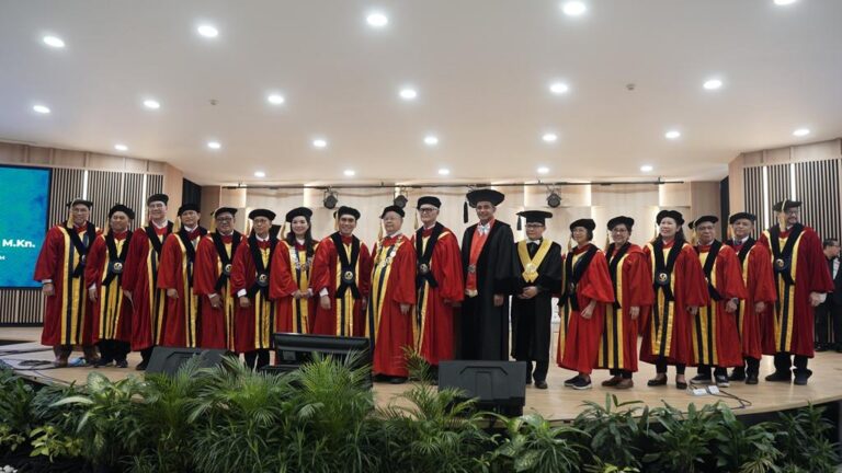 Tambah Profesor Lagi, UPH Kukuhkan Prof. Dr. Jamin Ginting Jadi Guru Besar Hukum