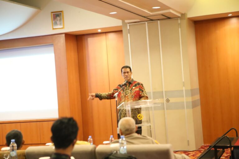 Mentan Amran Lakukan Upaya Khusus Akselerasi Peningkatan Produksi Padi dan Jagung di Kalsel