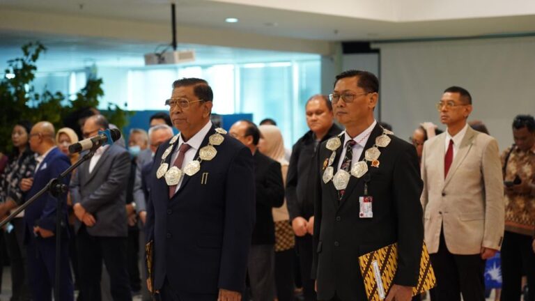 Universitas Moestopo Lantik Rektor Baru